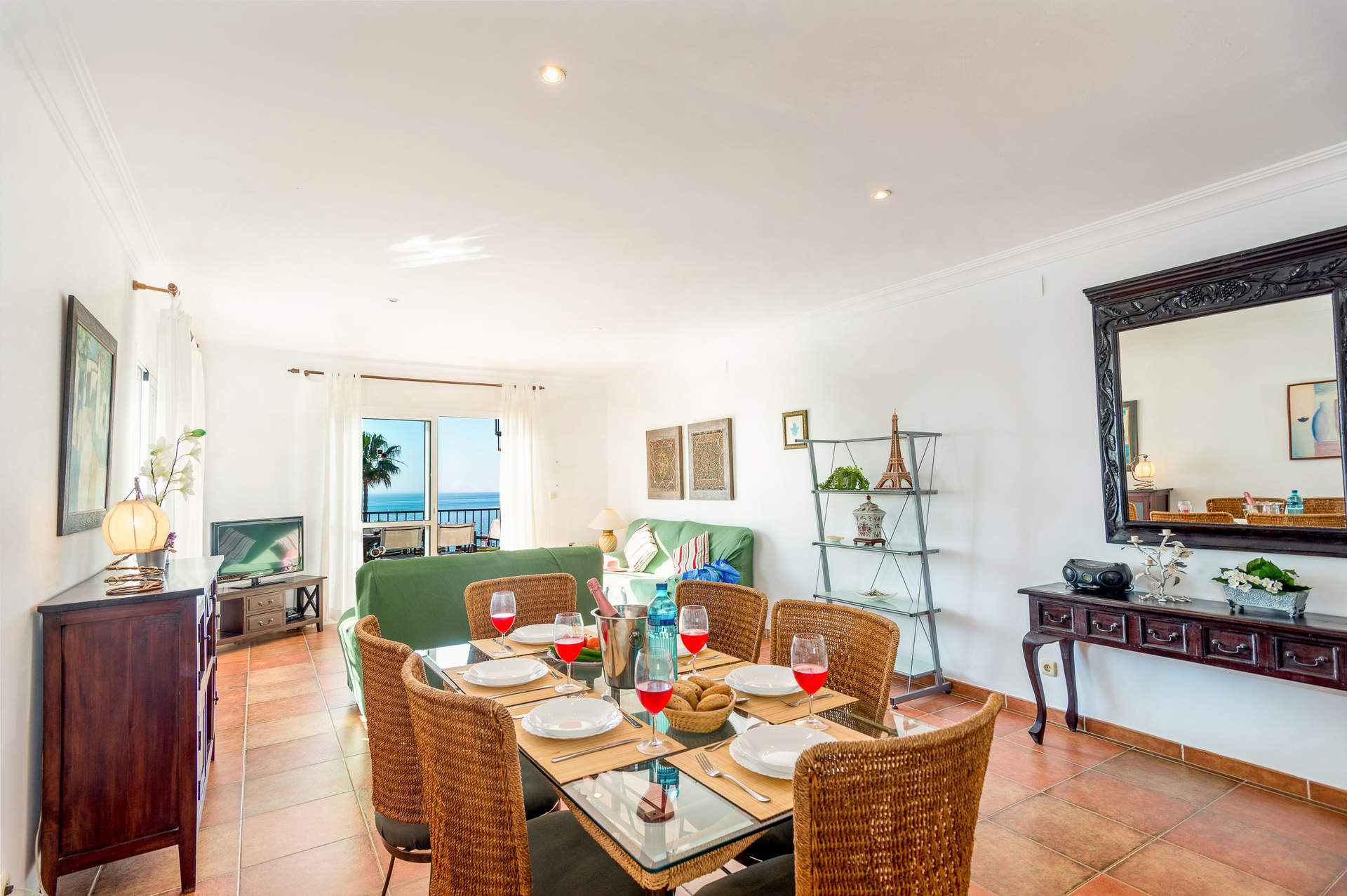ISAZALEA Rental villas in Nerja Azalea Capistrano Playa