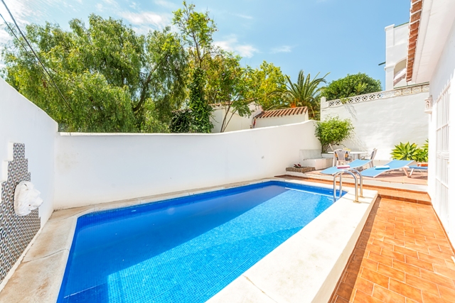 ISRAYO Nerja rental villas Rayo del Sol
