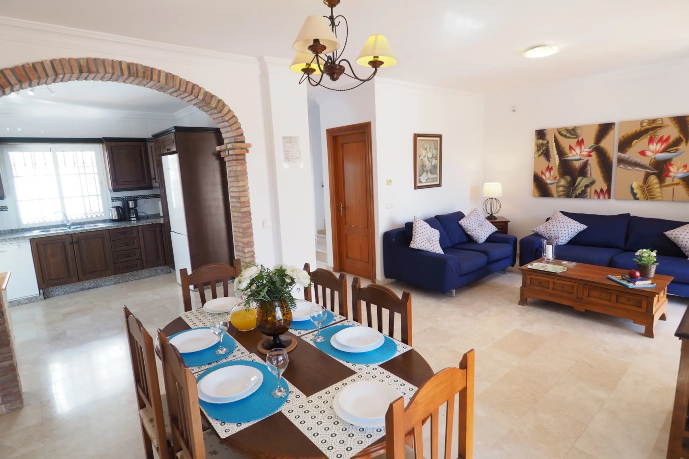 ISVIC villa in parador area Nerja Villa Victoria