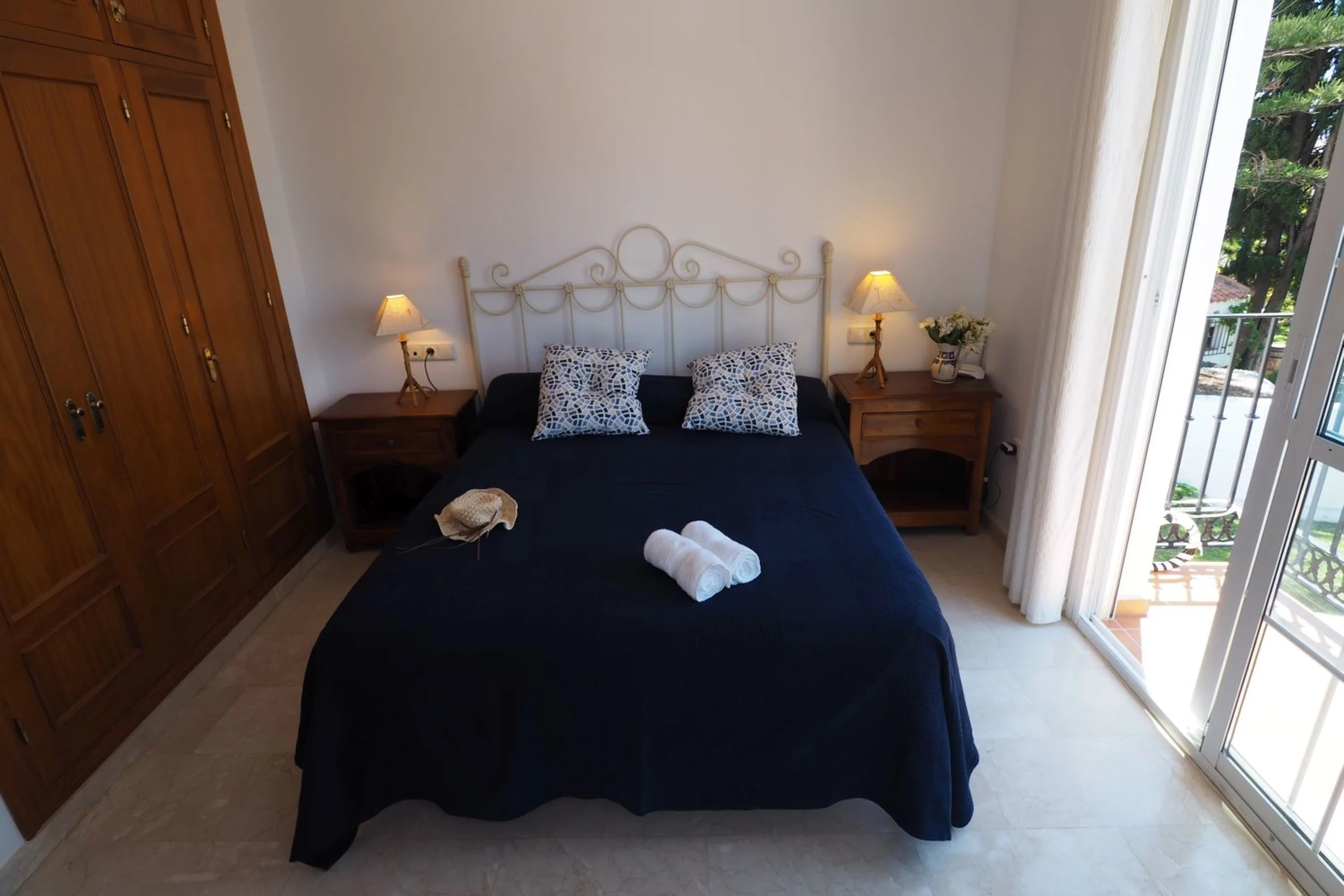 ISVIC villa in parador area Nerja Villa Victoria