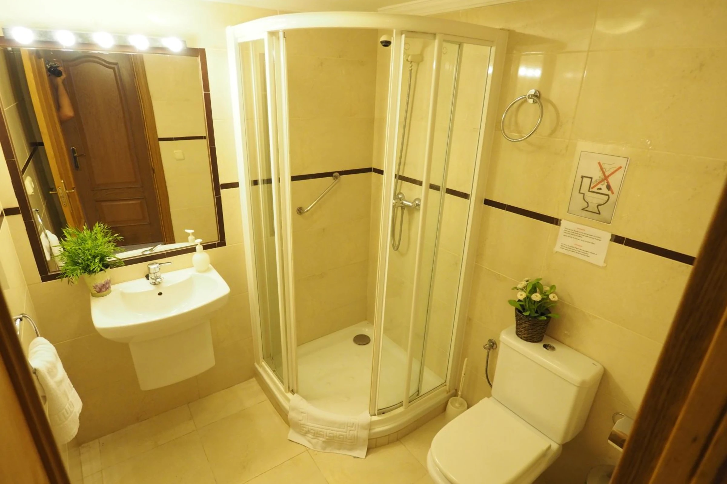 ISVIC villa in parador area Nerja Villa Victoria