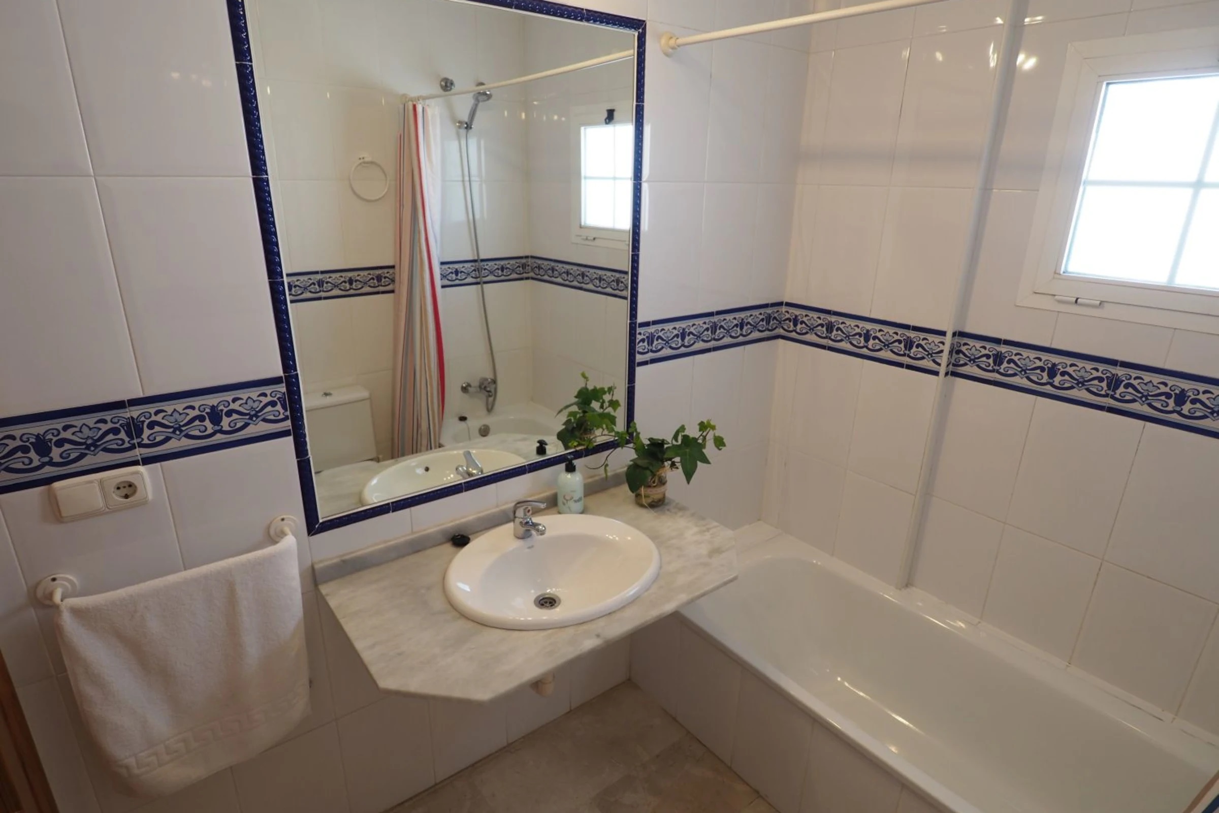 ISVIC villa in parador area Nerja Villa Victoria